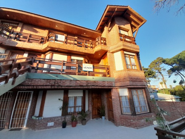 Venta departamento Villa Gesell 4 ambientes zona centro