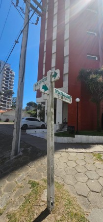 Venta de departamento mono ambiente en el centro de Pinamar