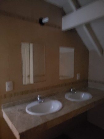 Venta de casa en Castelar Norte