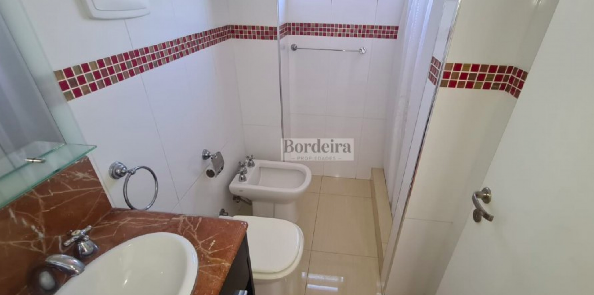 Venta departamento en Pinamar