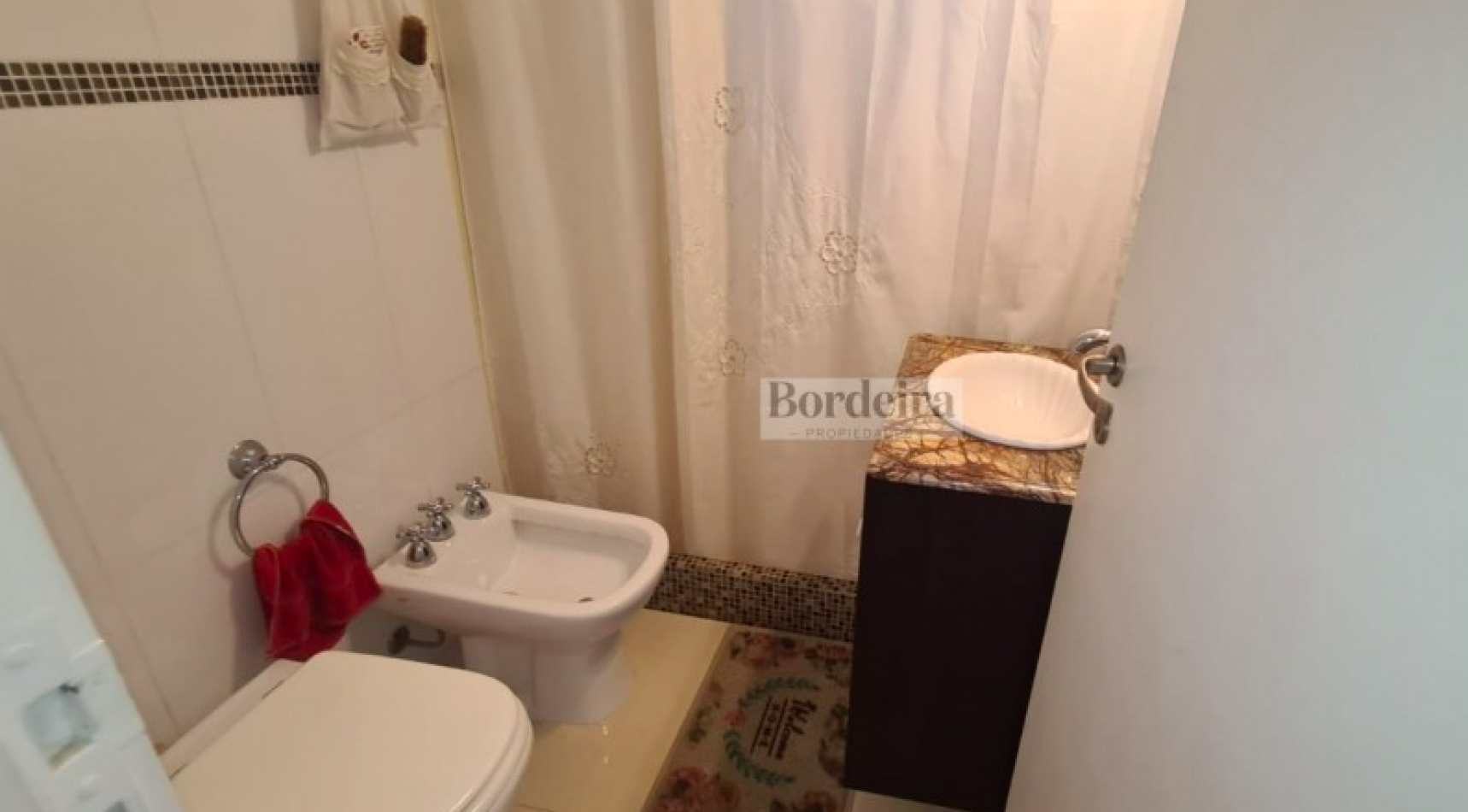 Venta departamento en Pinamar