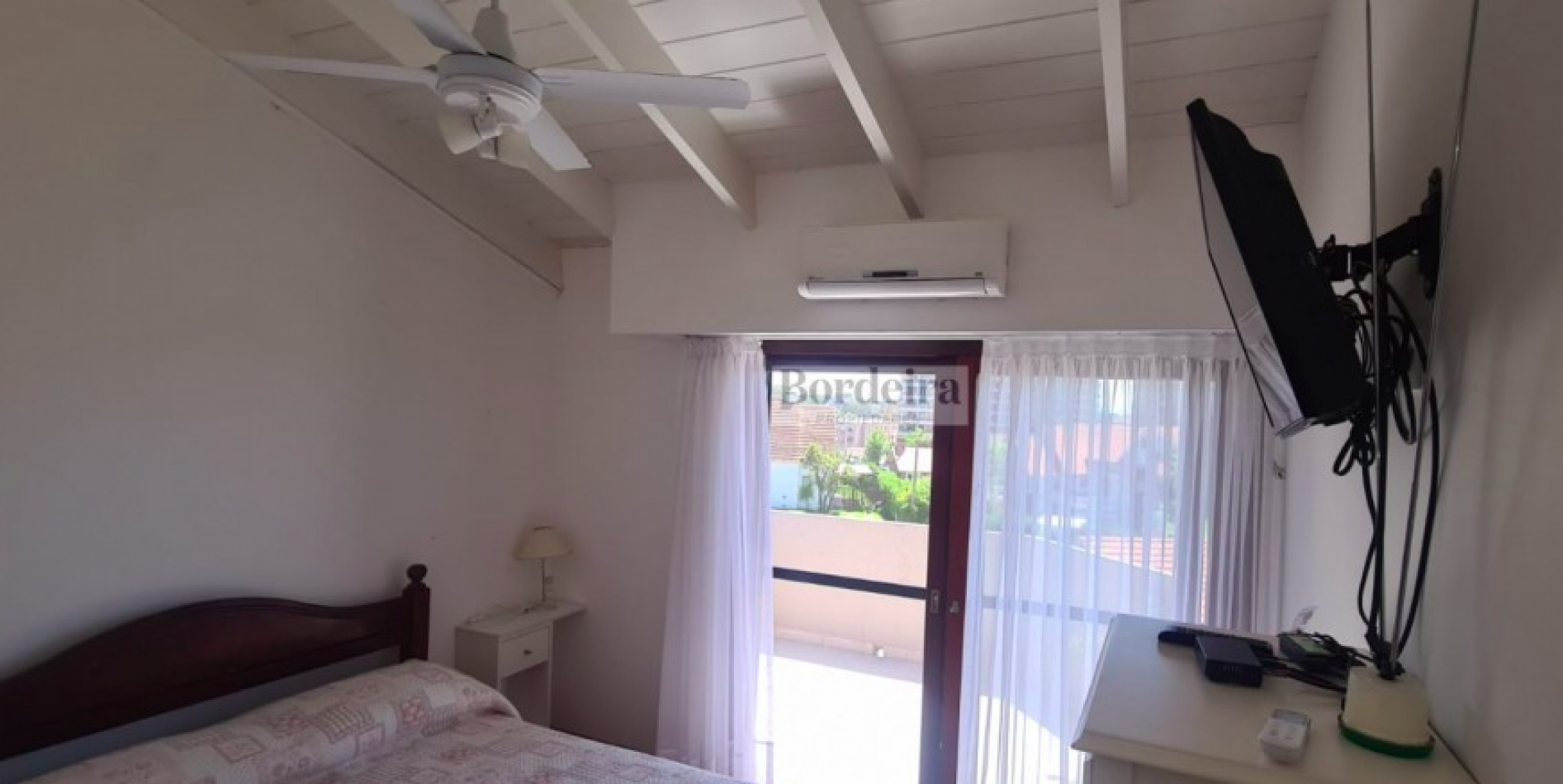 Venta departamento en Pinamar