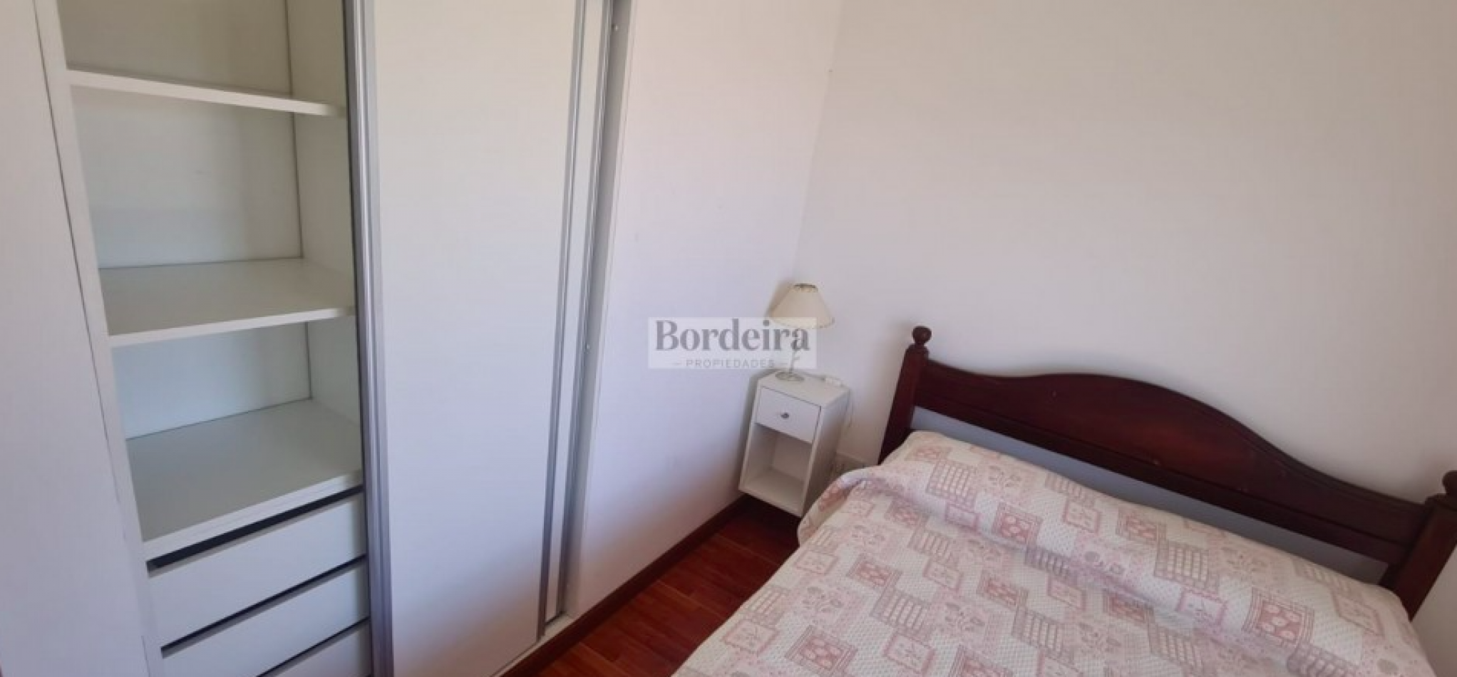 Venta departamento en Pinamar