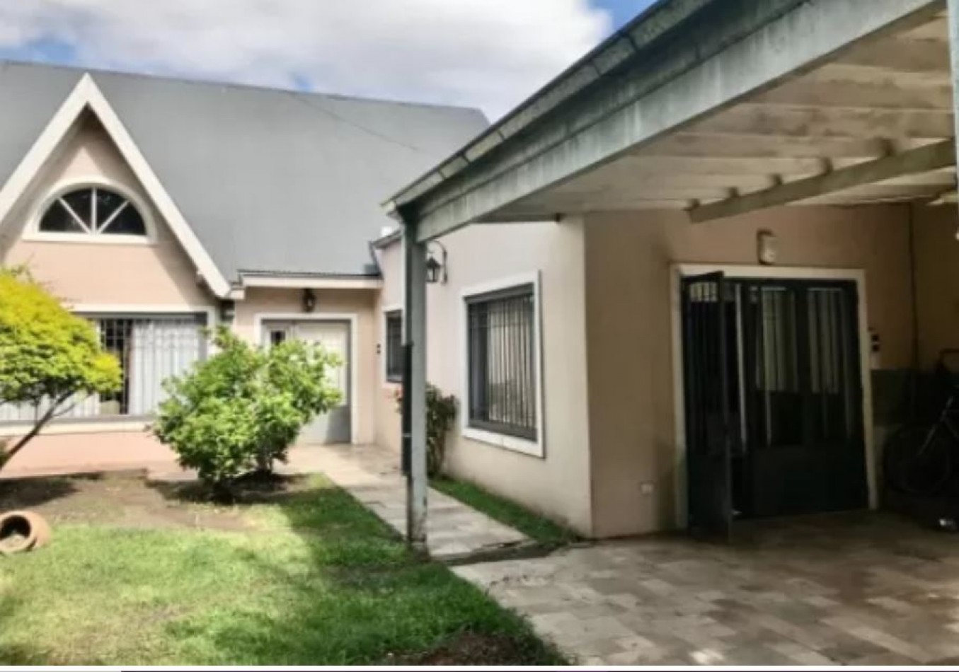 Venta de casa en Castelar Norte