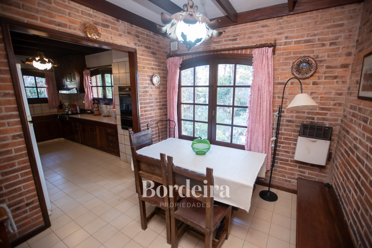 Venta casa pinamar mas dos lotes linderos Golf