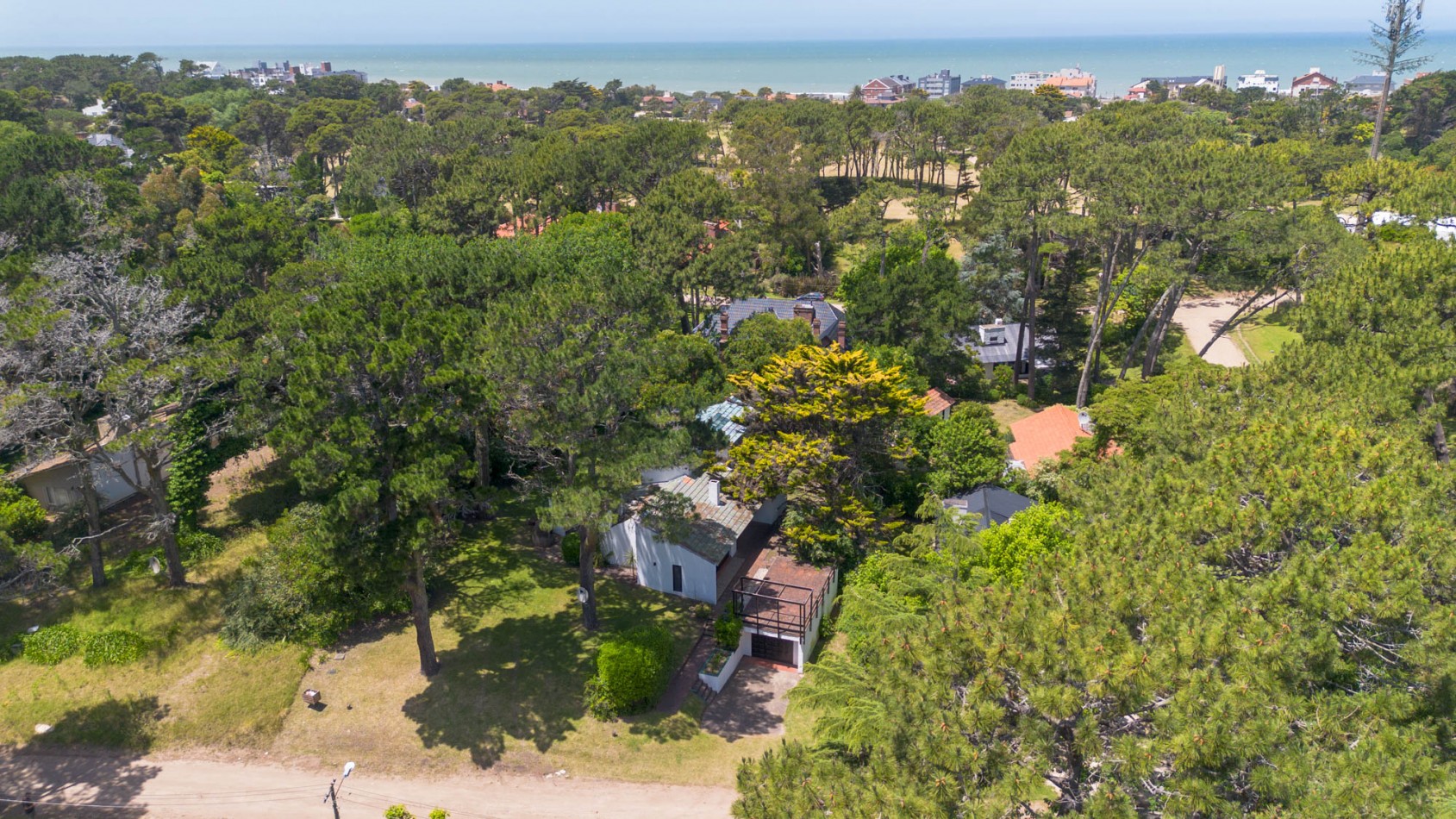 CASA A LA VENTA EN PINAMAR