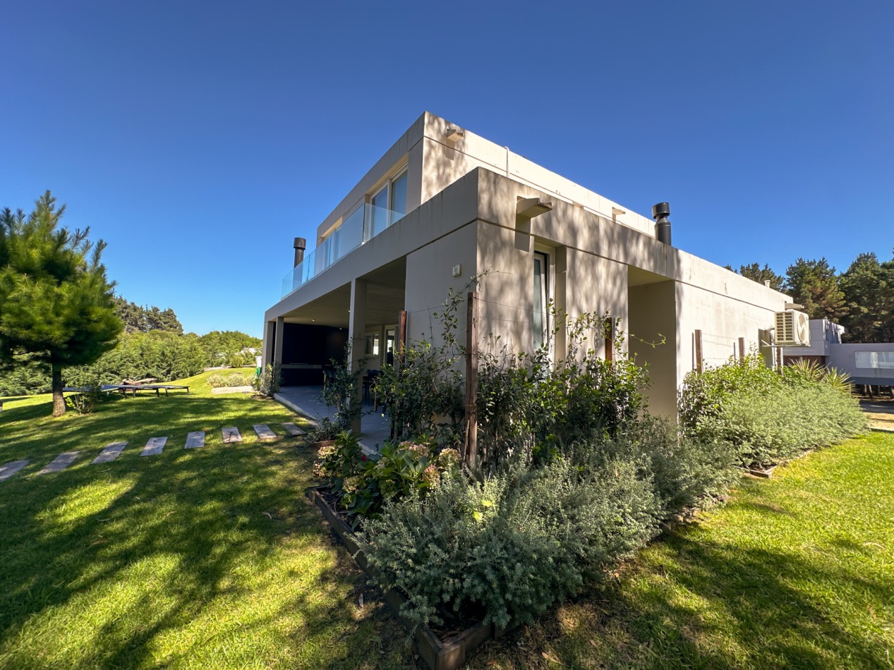 VENTA CASA COSTA ESMERALDA