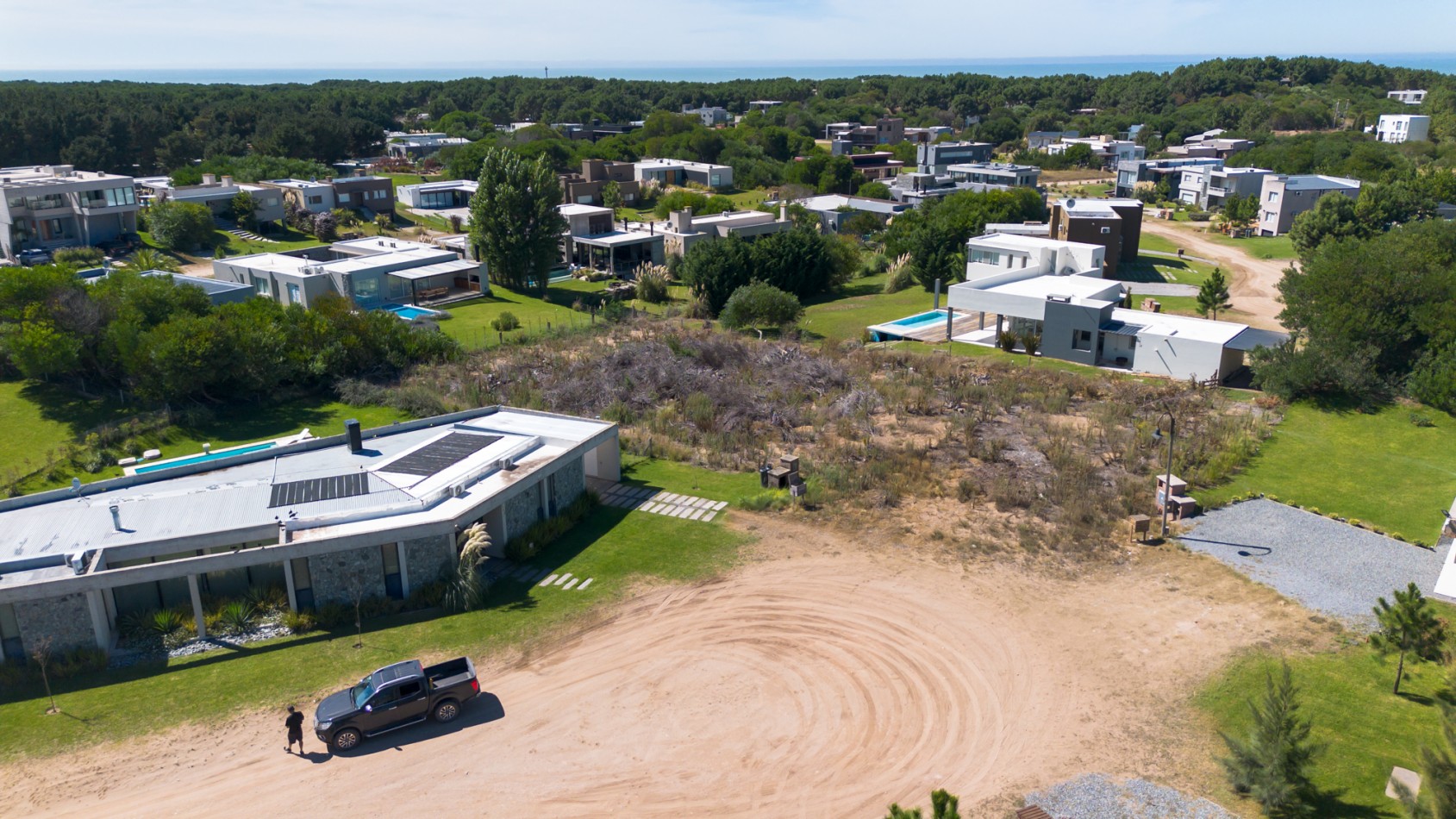 LOTE EN VENTA EN COSTA ESMERALDA - 1500 M² EN CUL-DE-SAC, LISTO PARA CONSTRUIR