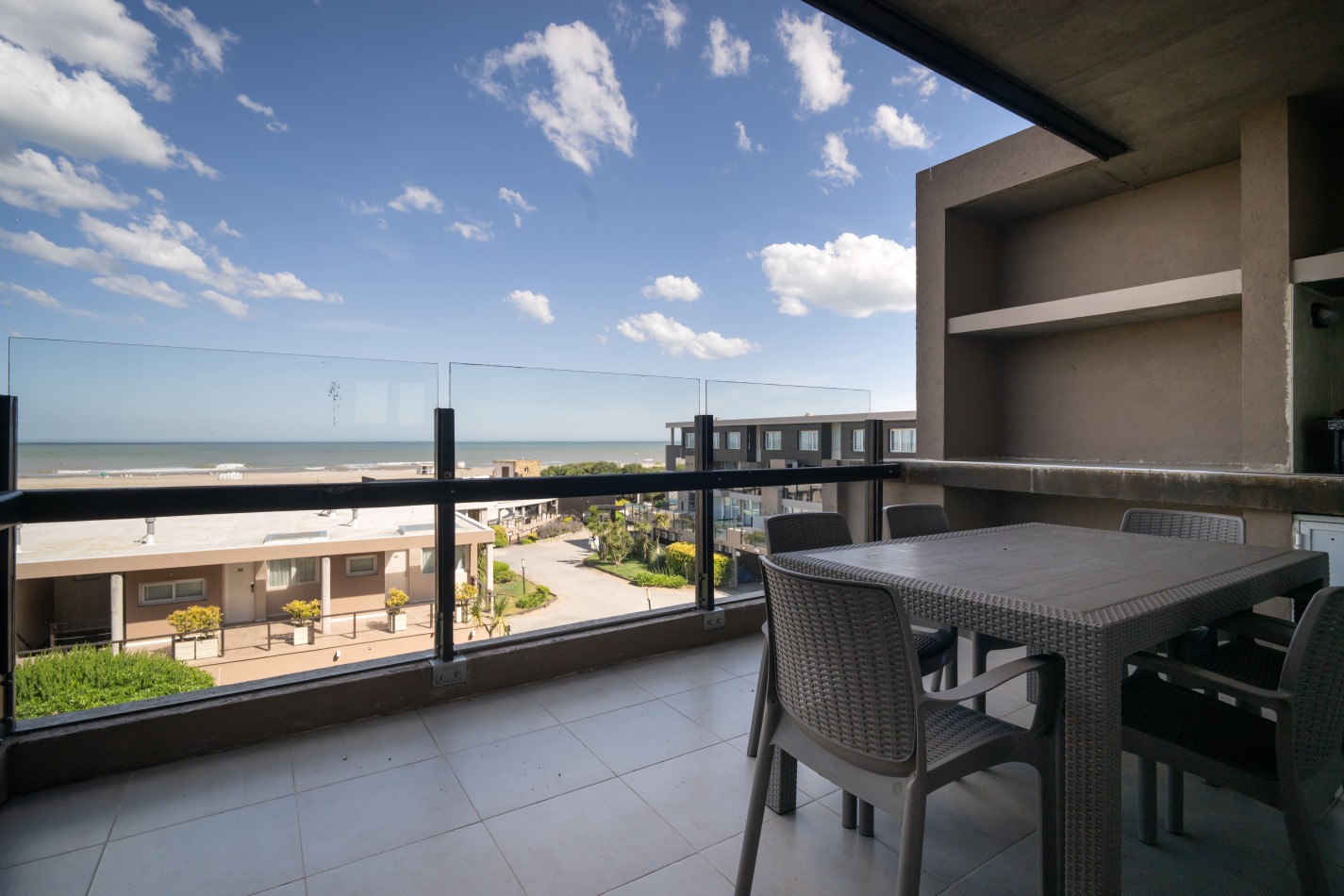 Venta Departamento Mar de las Pampas Complejo Linda Bay vista al mar