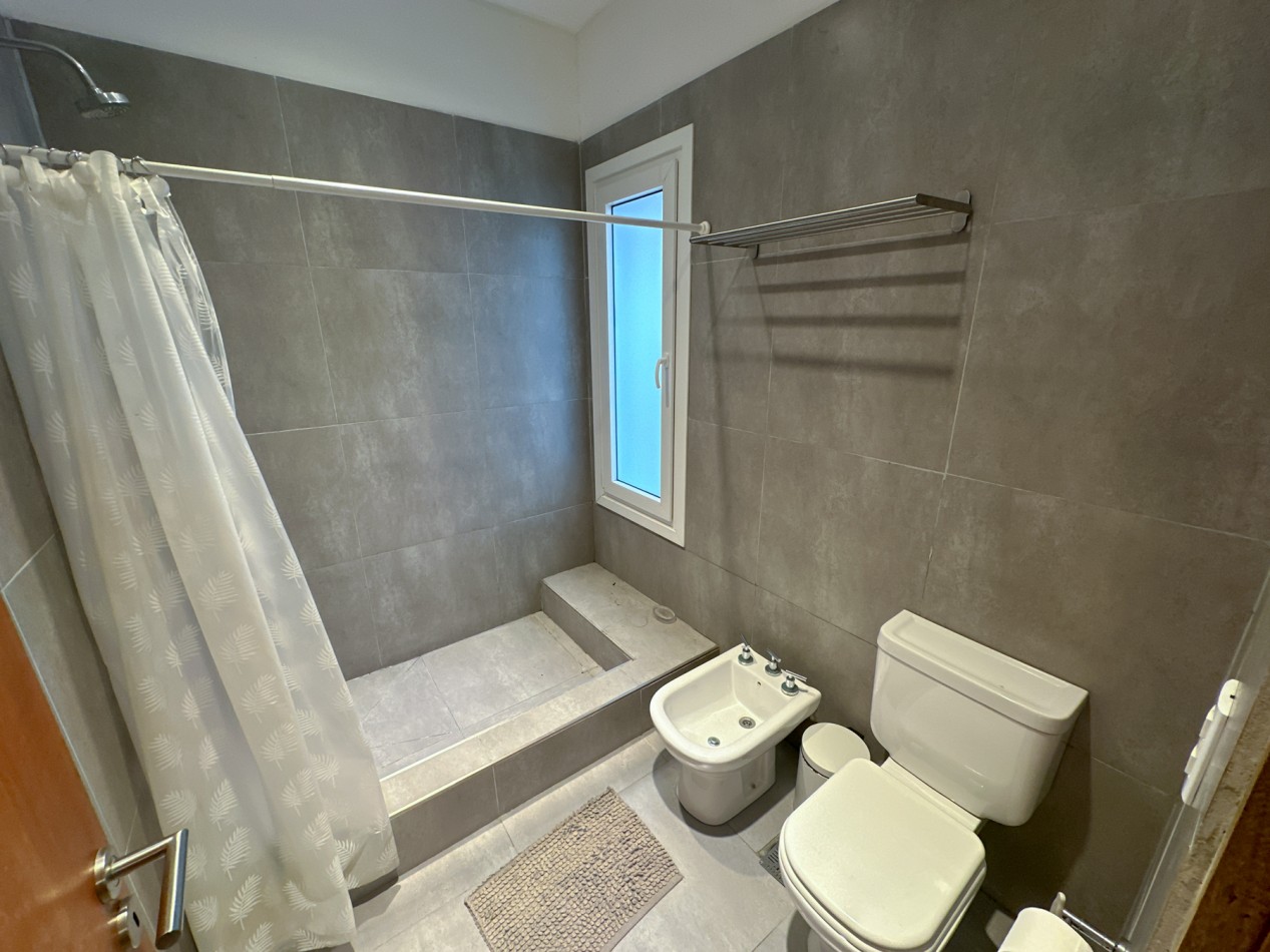 Casa en Venta en Villarobles Pinamar 5 Ambientes 4 Dormitorios
