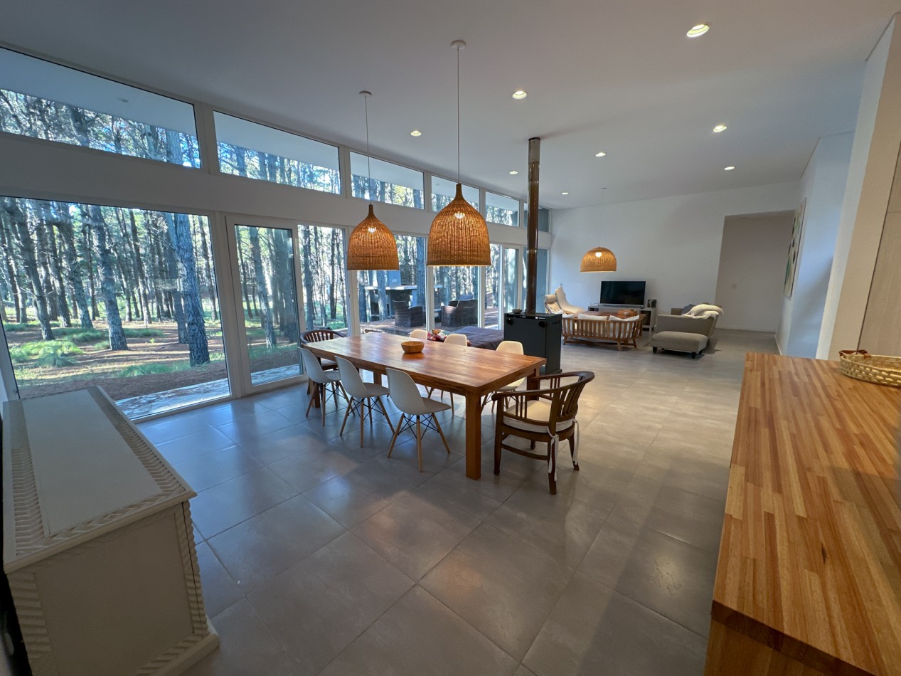 Casa en Venta en Villarobles Pinamar 5 Ambientes 4 Dormitorios