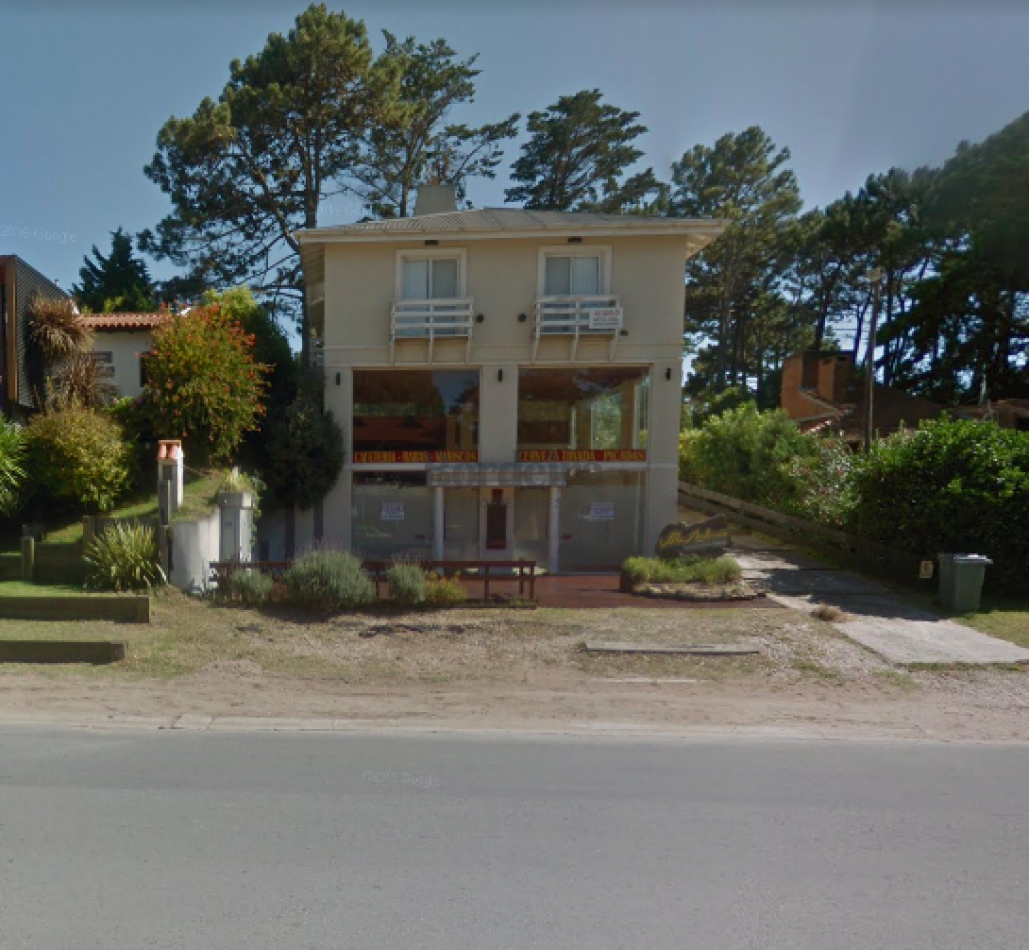 Alquiler anual departamento en Valeria del mar