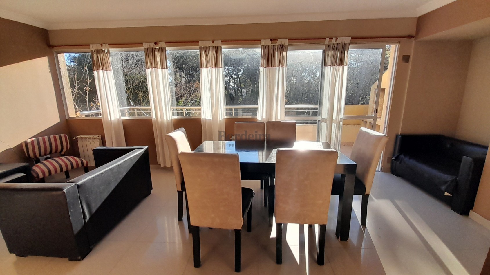 Venta Departamento 2ambientes con cochera Villa Gesell Zona Norte