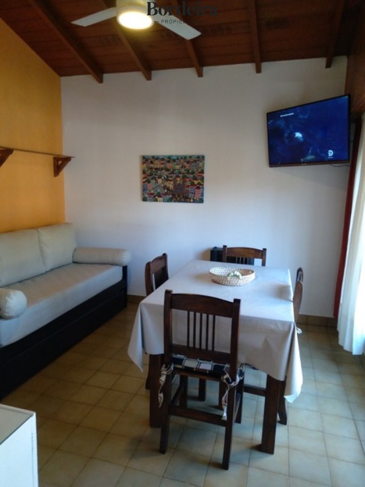 Venta Villa Gesell Departamentos Complejo de 6 unidades cerca del mar