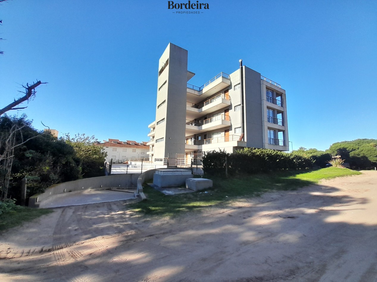 Venta Departamento Valeria del Mar 3 ambientes frente a la playa