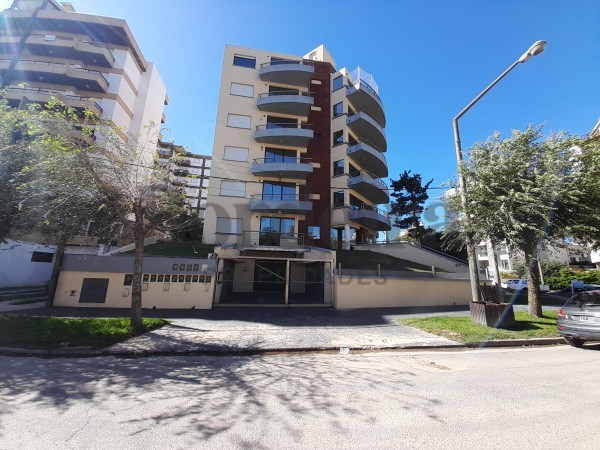 Venta Departamento Villa Gesell con cochera Zona centro