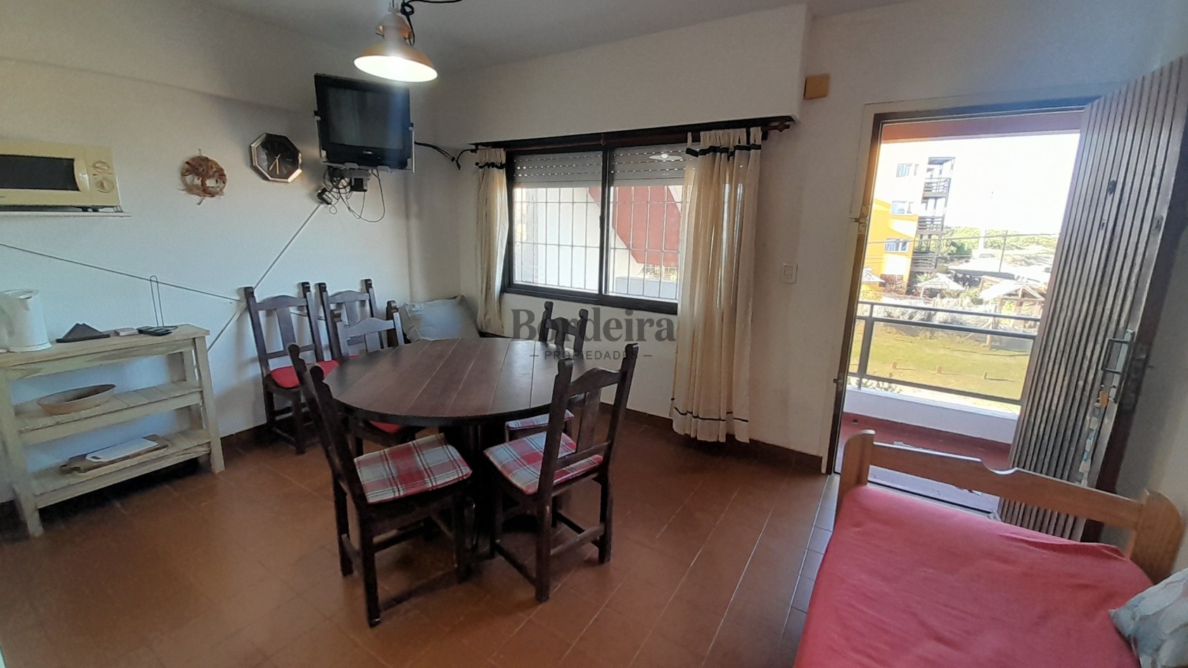 Venta Departamento Villa Gesell con cochera y baulera