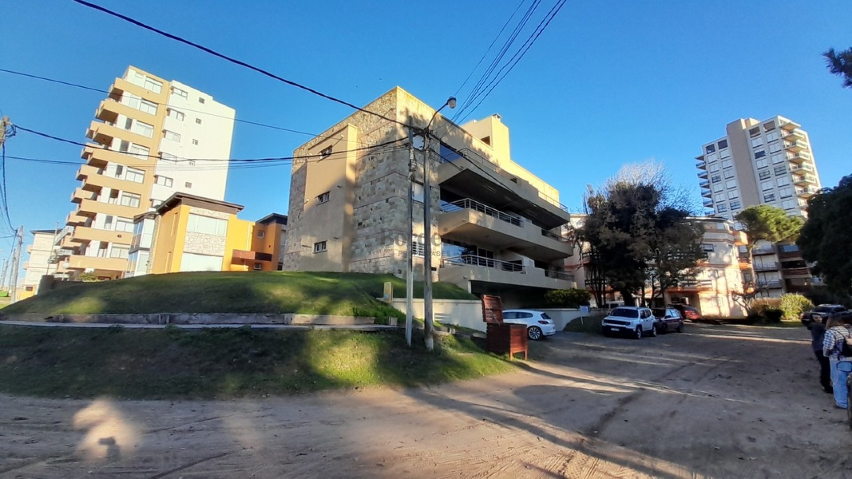 Venta Departamento 2ambientes con cochera Villa Gesell Zona Norte