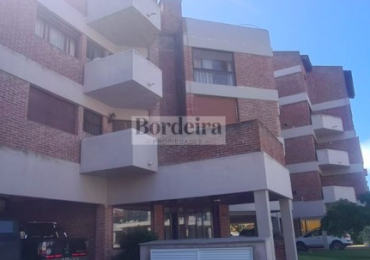 Venta departamento en Pinamar 