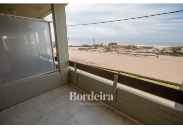 Departamento en venta frente al mar