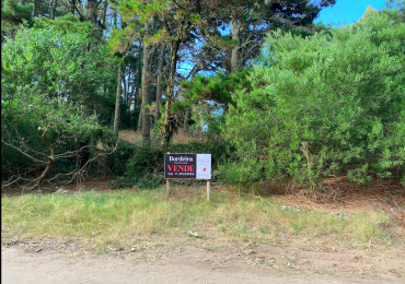 Venta dos lotes en Valeria del Mar 