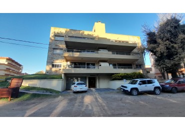 Venta departamento Villa Gesell Zona Norte Cochera Terraza