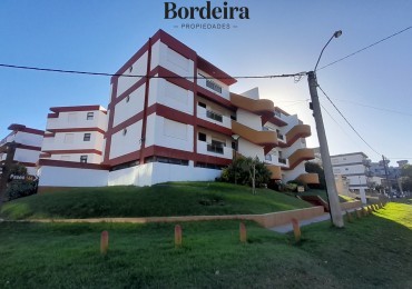 Venta Departamento Villa Gesell con cochera y baulera