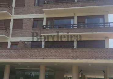Venta departamento en Pinamar