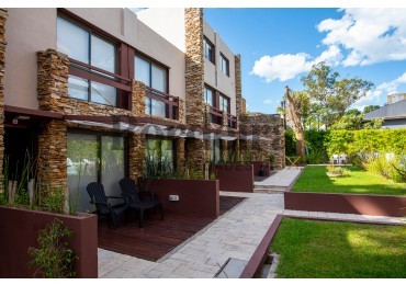 Alquiler anual  duplex 2 en Pinamar Chico